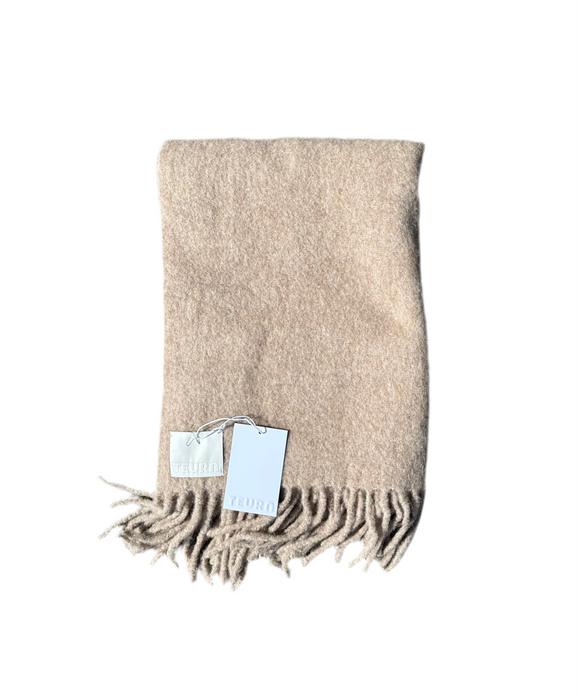 Alpaca blanket scarf beige