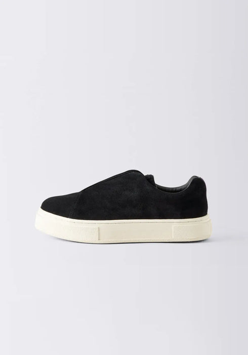 Doja S-O Suede Black