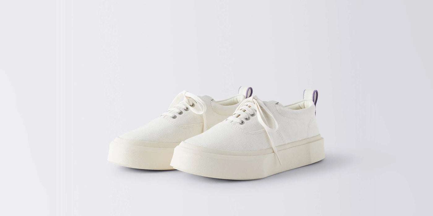 Mother II Canvas White