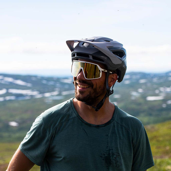 LOM White - Gold Lens