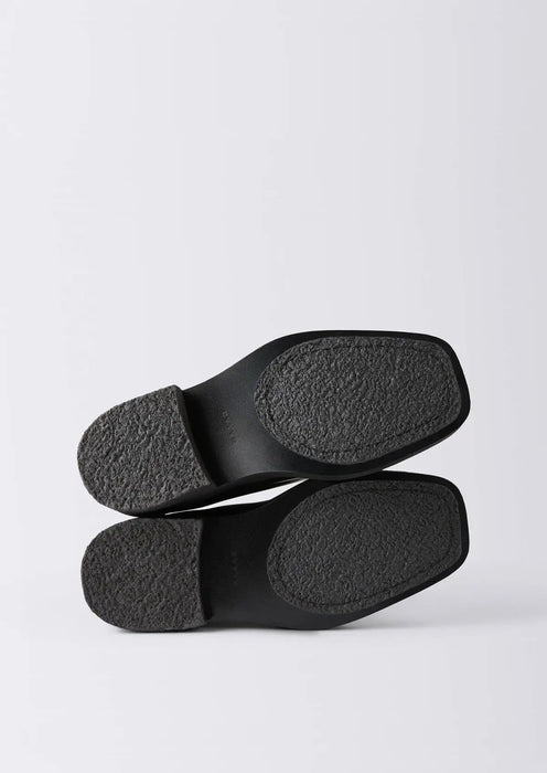 Ortega II Leather Black