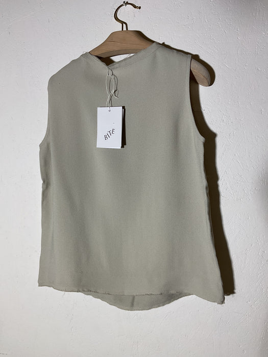 Raw Top