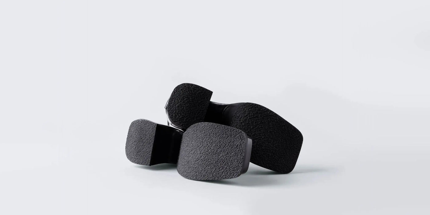 Olympia Black
