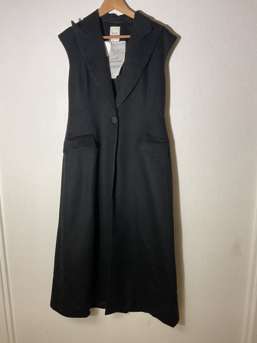 Sleeveless Tailored Wool Coat