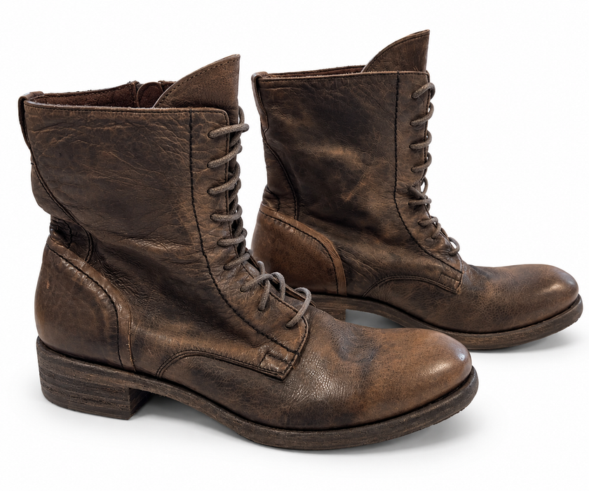 Novecento Leather Ankle Boot