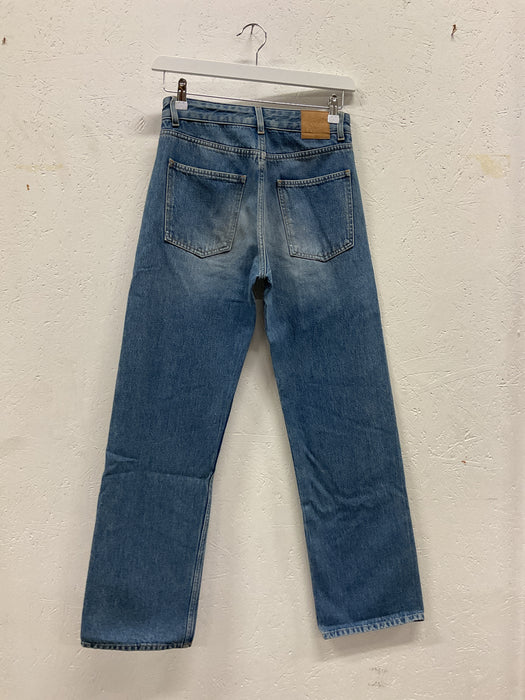 Curved Denim Sample