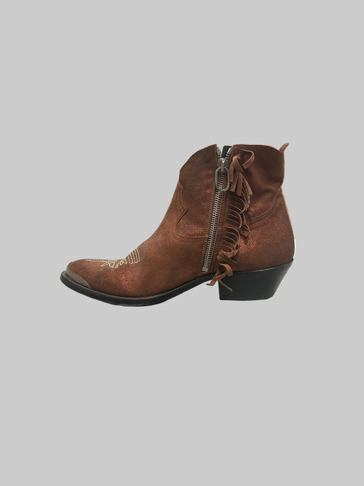 Boots Young