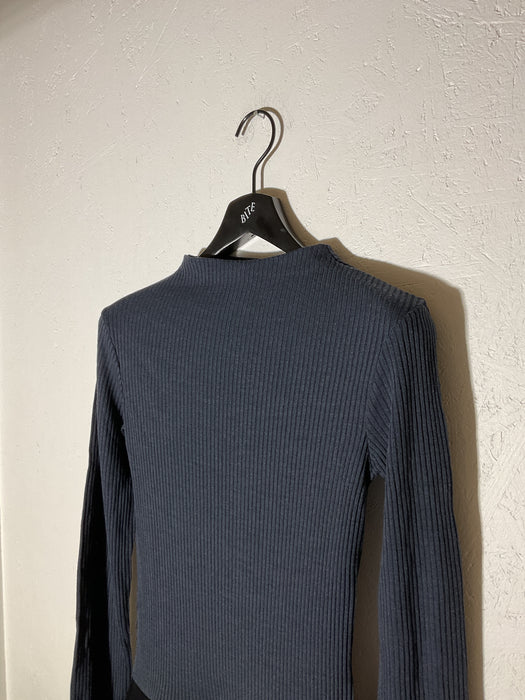 Petal Rib Top