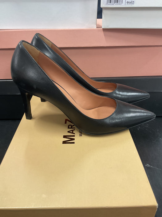 Pumps 10 Black