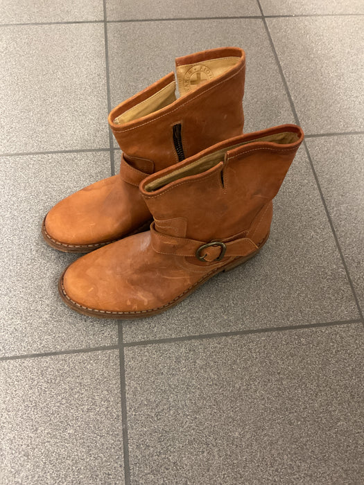 ELI Cartone Ankle Boot