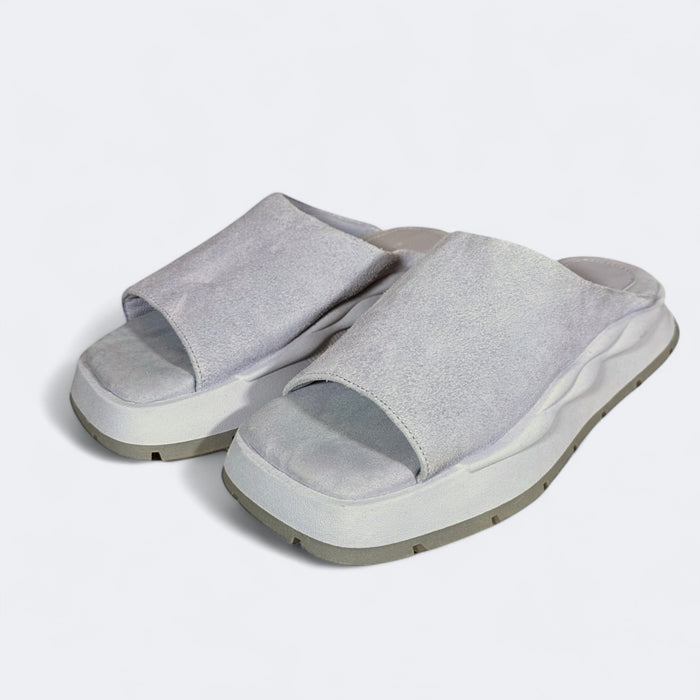Sensa Suede Iris