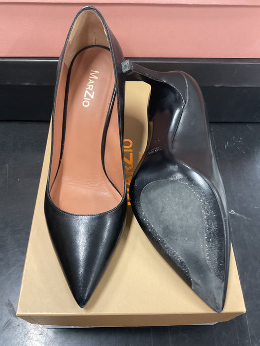 Pumps 10 Black