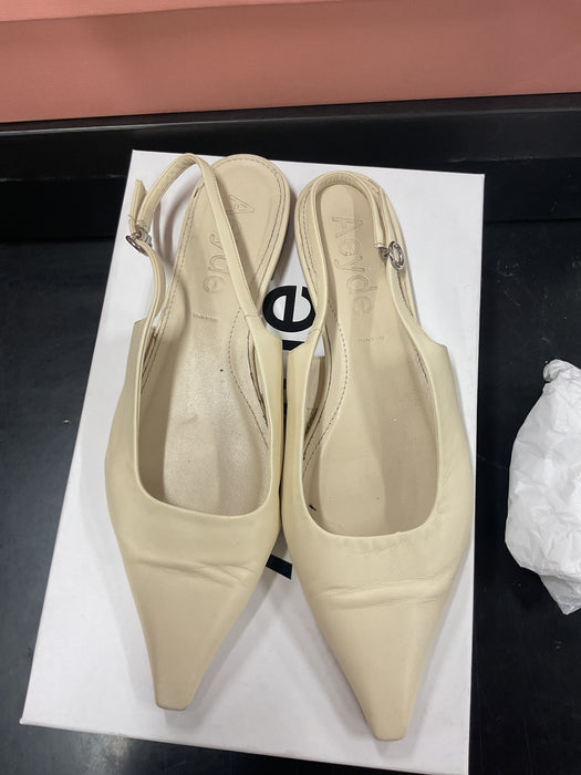 Annora Slingbacks flats