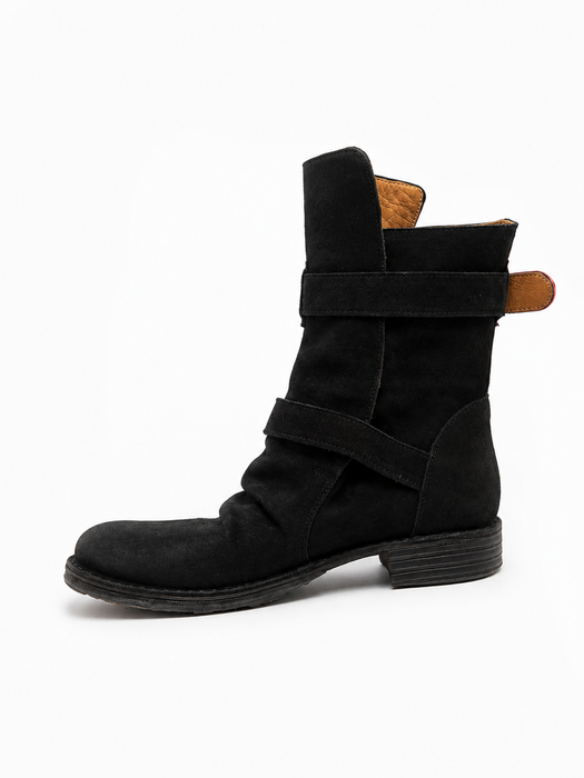 713 Black Suede Boot