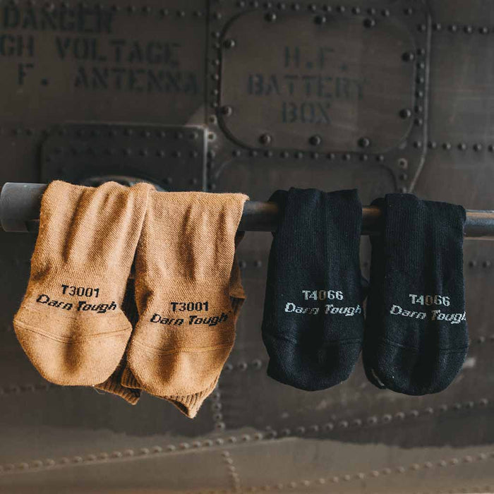 T4066 | Micro Crew Midweight Tactical Sock With Cushion, Black